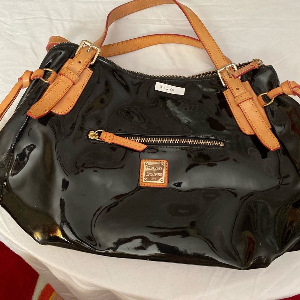 Patent leather purse
